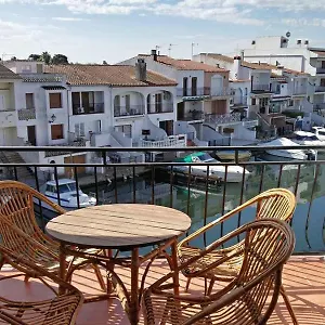 Estudi Amb Vistes Al Canal Appartement Empuriabrava